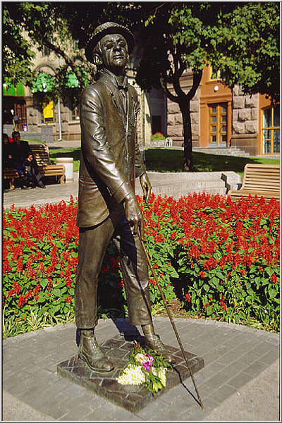 Monument to Panikovsky